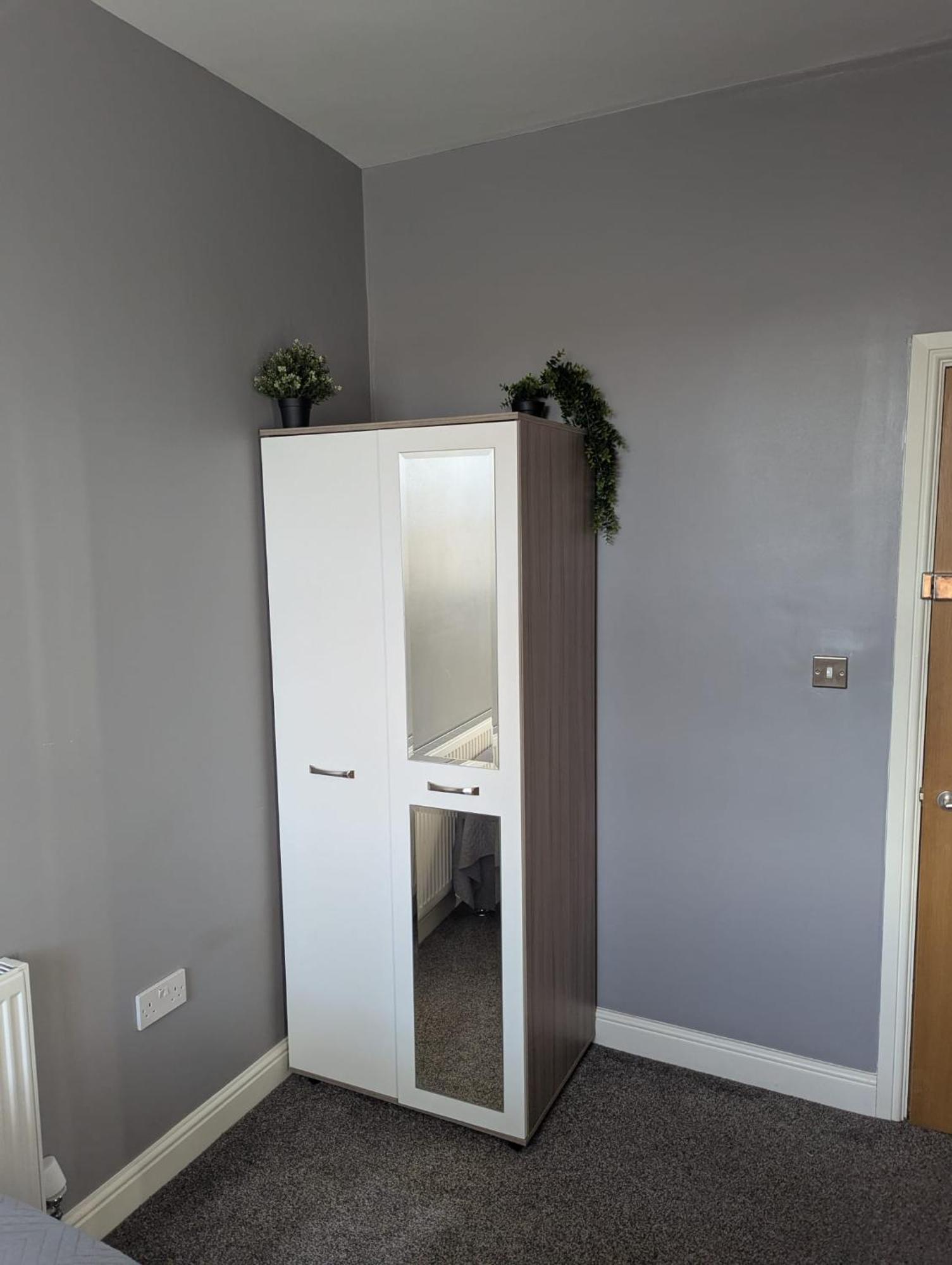 Darwin Stays - Service Accommodation In Newcastle Under Lyme City Centre Zewnętrze zdjęcie